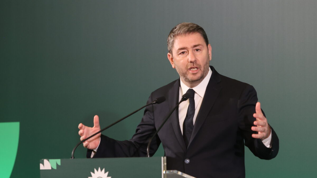 &Eta; &Epsilon;&pi;&iota;&tau;&rho;&omicron;&pi;ή &Sigma;&upsilon;&mu;&pi;&alpha;&rho;ά&tau;&alpha;&xi;&eta;&sigmaf; &kappa;&alpha;&iota; &Delta;&iota;&epsilon;ύ&rho;&upsilon;&nu;&sigma;&eta;&sigmaf; &tau;&omicron;&upsilon; &Pi;&Alpha;&Sigma;&Omicron;&Kappa; - &Kappa;&iota;&nu;ή&mu;&alpha;&tau;&omicron;&sigmaf; &Alpha;&lambda;&lambda;&alpha;&gamma;ή&sigmaf;, &delta;&iota;&omicron;&rho;&gamma;&alpha;&nu;ώ&nu;&epsilon;&iota; &epsilon;&kappa;&delta;ή&lambda;&omega;&sigma;&eta; - &sigma;&upsilon;&zeta;ή&tau;&eta;&sigma;&eta; &gamma;&iota;&alpha; &tau;&eta;&nu; &Alpha;&upsilon;&tau;&omicron;&delta;&iota;&omicron;ί&kappa;&eta;&sigma;&eta; &sigma;&tau;&omicron; &Lambda;&epsilon;&kappa;&alpha;&nu;&omicron;&pi;έ&delta;&iota;&omicron; &Alpha;&tau;&tau;&iota;&kappa;ή&sigmaf;, &mu;&epsilon; &theta;έ&mu;&alpha; "&Pi;&omicron;&lambda;&iota;&tau;&iota;&kappa;ή &alpha;&lambda;&lambda;&alpha;&gamma;ή &mu;&epsilon; &tau;&eta;&nu; &Alpha;&upsilon;&tau;&omicron;&delta;&iota;&omicron;ί&kappa;&eta;&sigma;&eta; &pi;&rho;&omega;&tau;&alpha;&gamma;&omega;&nu;&iota;&sigma;&tau;ή. &Omicron;XI &sigma;&tau;&omicron;&nu; &sigma;&tau;&rho;&alpha;&gamma;&gamma;&alpha;&lambda;&iota;&sigma;&mu;ό &tau;&omega;&nu; &Delta;ή&mu;&omega;&nu; &kappa;&alpha;&iota; &tau;&omega;&nu; &Pi;&epsilon;&rho;&iota;&phi;&epsilon;&rho;&epsilon;&iota;ώ&nu;" &Tau;&epsilon;&tau;ά&rho;&tau;&eta; 27 &Mu;&alpha;ΐ&omicron;&upsilon; 2026. (&Gamma;&Iota;&Alpha;&Nu;&Nu;&Eta;&Sigma; &Pi;&Alpha;&Nu;&Alpha;&Gamma;&Omicron;&Pi;&Omicron;&Upsilon;&Lambda;&Omicron;&Sigma; / EUROKINISSI)