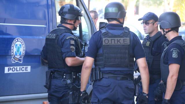 10 συλλήψεις οργανωμένων οπαδών στην Αθήνα, κατηγορίες ακόμη και για απόπειρα ανθρωποκτονίας