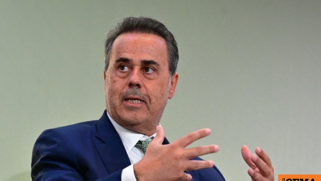 «Θα ιδιωτικοποιηθεί το νερό;»: Ο Παπασταύρου δημοσίευσε βίντεο και απάντησε σε 3+1 fake news για το νομοσχέδιο