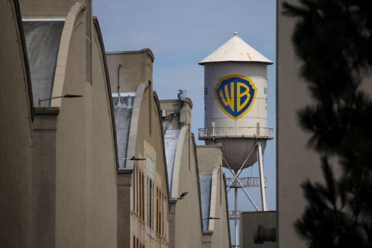 ΗΠΑ: Ανησυχίες ότι η συμφωνία Paramount-Warner Bris θα πιέσει τους τοπικούς κινηματογράφους