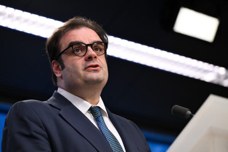 Κ. Πιερρακάκης στο Politico: Tα εθνικά έσοδα από το φάσμα συχνοτήτων να διοχετευτούν στα ταμεία της ΕΕ