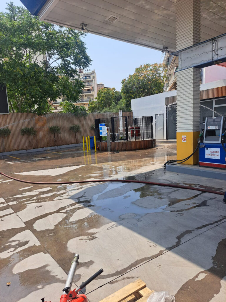 Δεν εντοπίστηκε διαρροή αερίου στο βενζινάδικο στον Πειραιά, στην οδό Ομηρίδου Σκυλίτση - Άνοιξαν οι δρόμοι