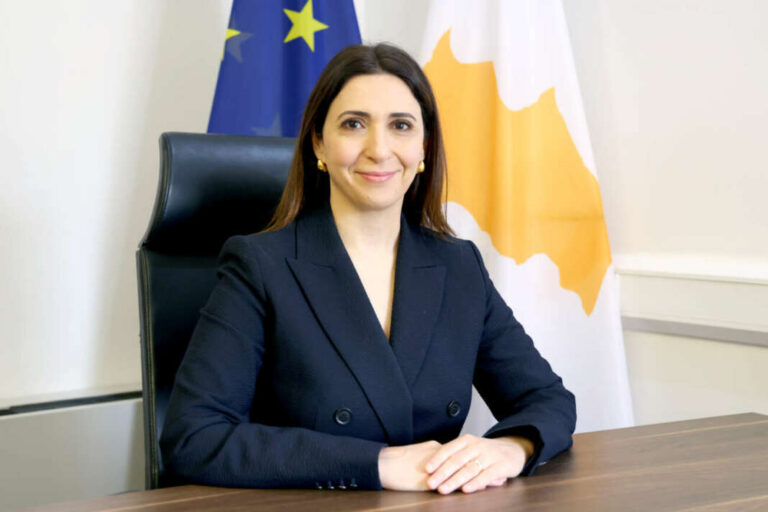 Η Βουλή απέρριψε το κατεπείγον για εξάμηνη παράταση της θητείας της Ραουνά