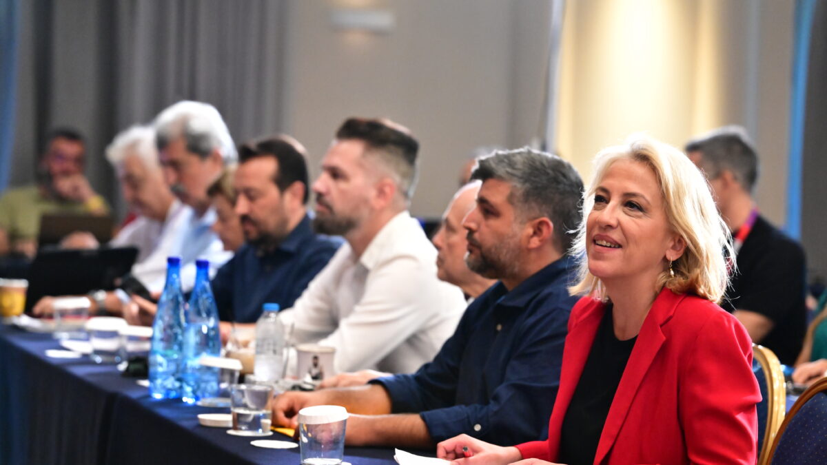 &Rho;έ&nu;&alpha; &Delta;&omicron;ύ&rho;&omicron;&upsilon;