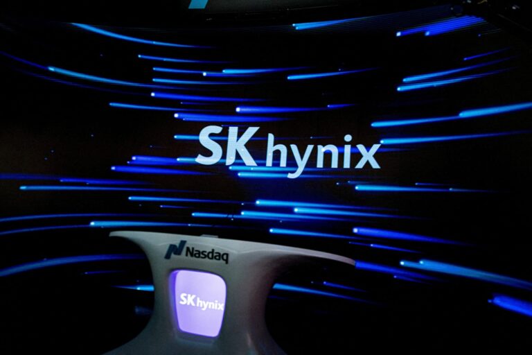 Βυθίζονται ασιατικές μετοχές των chips: Η SK Hynix -11%, παρασύρονται Samsung, SoftBank και Tokyo Electron