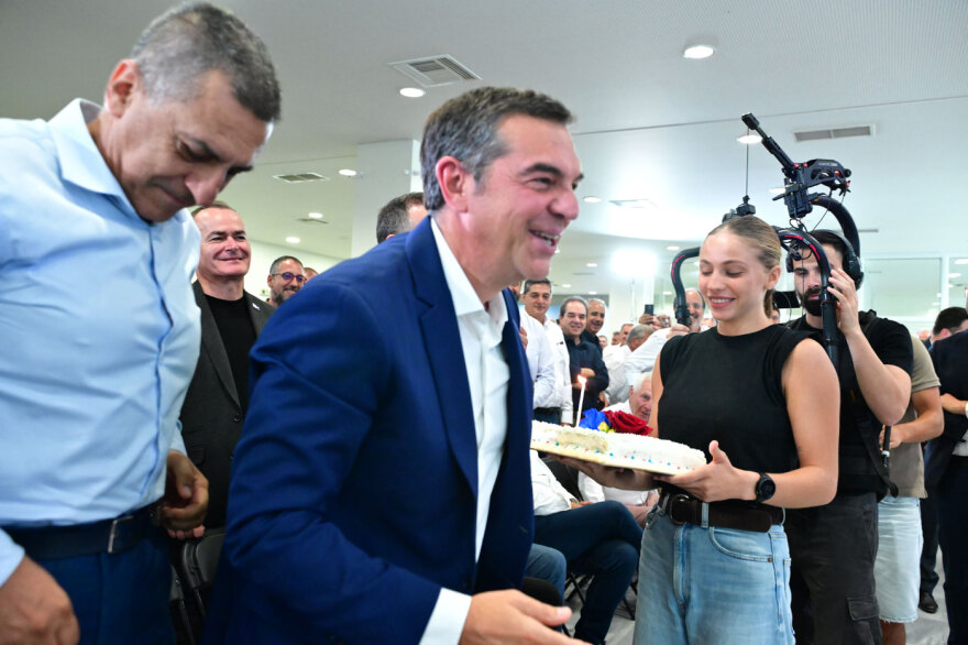 &Tau;&alpha; &kappa;&epsilon;&rho;ά&sigma;&mu;&alpha;&tau;&alpha; &kappa;&alpha;&iota; &eta; &tau;&omicron;ύ&rho;&tau;&alpha; έ&kappa;&pi;&lambda;&eta;&xi;&eta; &gamma;&iota;&alpha; &tau;&omicron;&nu; &Tau;&sigma;ί&pi;&rho;&alpha; &sigma;&tau;&eta;&nu; &epsilon;&kappa;&delta;ή&lambda;&omega;&sigma;&eta; &tau;&eta;&sigmaf; &Epsilon;&Lambda;&Alpha;&Sigma;, &delta;&epsilon;ί&tau;&epsilon; &beta;ί&nu;&tau;&epsilon;&omicron;