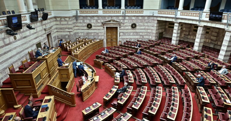 Βουλή: Δείτε live τη συζήτηση των πολιτικών αρχηγών για τη Συνταγματική Αναθεώρηση