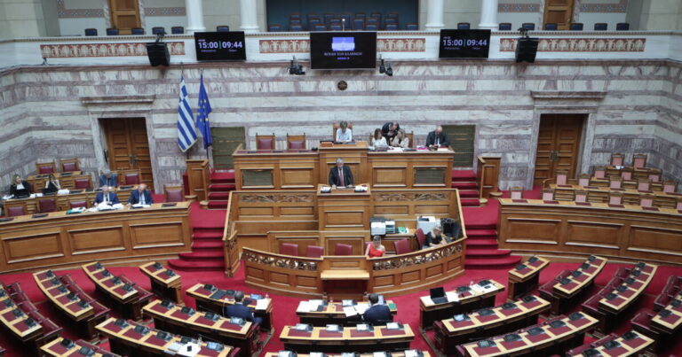 Συνταγματική Αναθεώρηση: Το απόγευμα η πρώτη κρίσιμη ψηφοφορία για 33 άρθρα