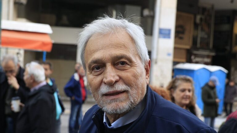 &Delta;&eta;&mu;ή&tau;&rho;&eta;&sigmaf; &Chi;&alpha;&tau;&zeta;&eta;&sigma;&omega;&kappa;&rho;ά&tau;&eta;&sigmaf;