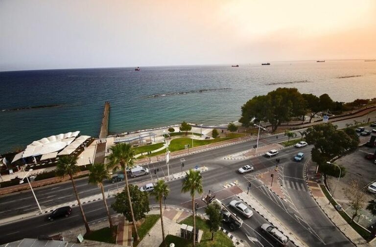 Χωρίς φώτα τροχαίας ο Εναέριος στη Λεμεσό για τέσσερις μέρες