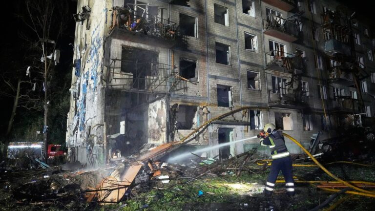 Ρωσία: Έξι άμαχοι νεκροί και τέσσερις τραυματίες από ουκρανική επίθεση με πυραύλους