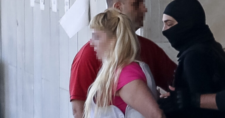Marfin: Απολογείται σήμερα η 46χρονη για τον φονικό εμπρησμό – Αρνείται ότι έχει ταυτοποιηθεί και επιμένει στην αθωότητά της