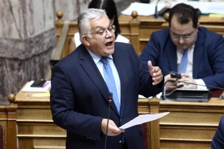 Νίκος Παπαϊωάννου: «Δεν θα χαθεί το ακαδημαϊκό έτος» – Τι είπε για τα μέτρα στα πανεπιστήμια και το πρώτο κουδούνι στα σχολεία