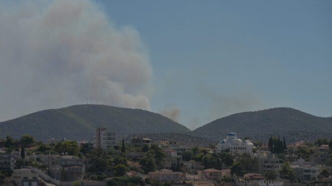 φωτιά-στη-σαλαμίνα-στους-364-οι-απεγκλωβ-564405052