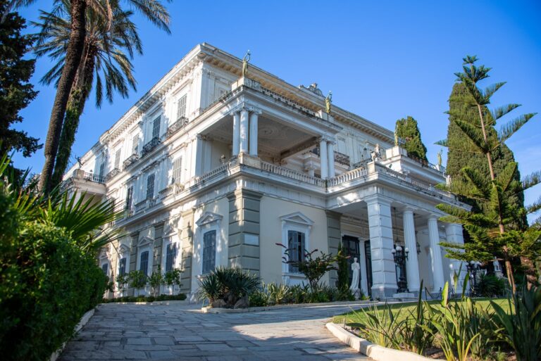 ΕΤΑΔ: Διαγωνισμός για την αποκατάσταση και ανάδειξη του Αχιλλείου στην Κέρκυρα