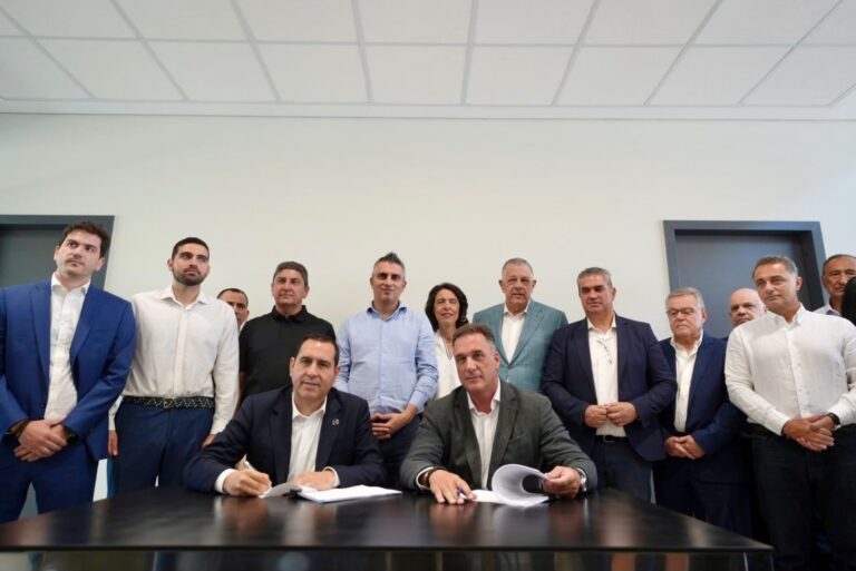 Νέος Διεθνής Αερολιμένας Ηρακλείου: «Έπεσαν» οι υπογραφές στη σύμβαση για τα Συστήματα Αεροναυτιλίας