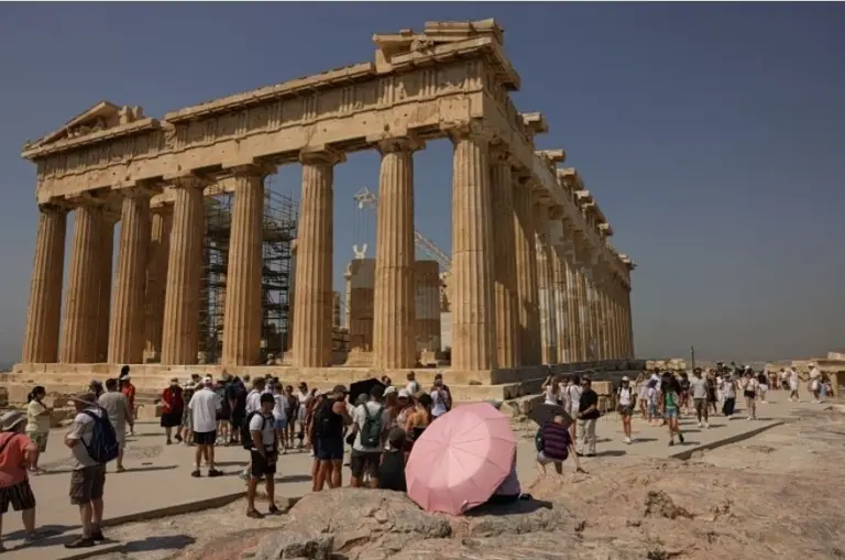 Τουρισμός: Αυξήθηκαν κατά 14,8% οι ταξιδιωτικές εισπράξεις το α’ εξάμηνο