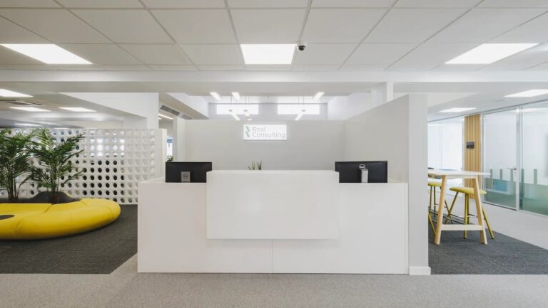 Χρηματιστήριο: Από ρεκόρ σε ρεκόρ η Real Consulting