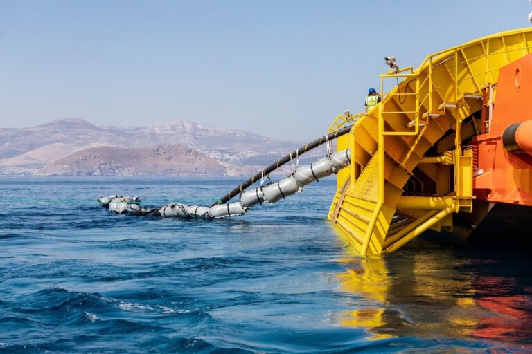 Ηλεκτρική διασύνδεση Ελλάδας - Κύπρου: Πλειοψηφικός μέτοχος στο GSI ο γαλλικός όμιλος Meridiam - Το απόγευμα οι υπογραφές στο Μέγαρο Μαξίμου