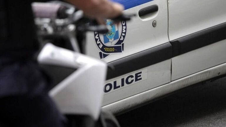 Χωρίς τις αισθήσεις της ανασύρθηκε 53χρονη από ακάλυπτο στη Μιχαλακοπούλου