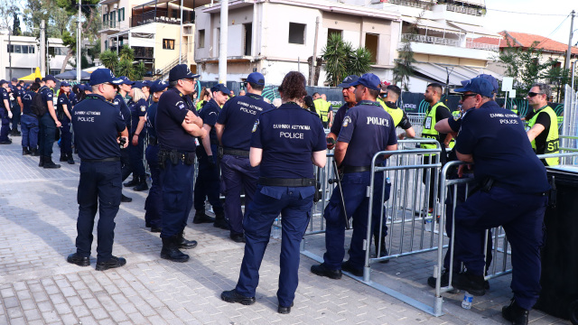 Σύλληψη δώδεκα ατόμων κατά τη διάρκεια του ποδοσφαιρικού αγώνα στο ΟΑΚΑ την Τετάρτη