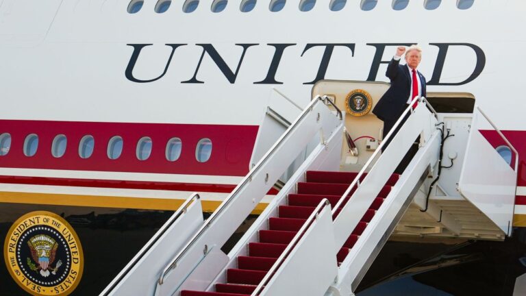 Washington Post: Απειλή από το Ιράν ανάγκασε τον Τραμπ να αλλάξει αεροπλάνο στην Τουρκία