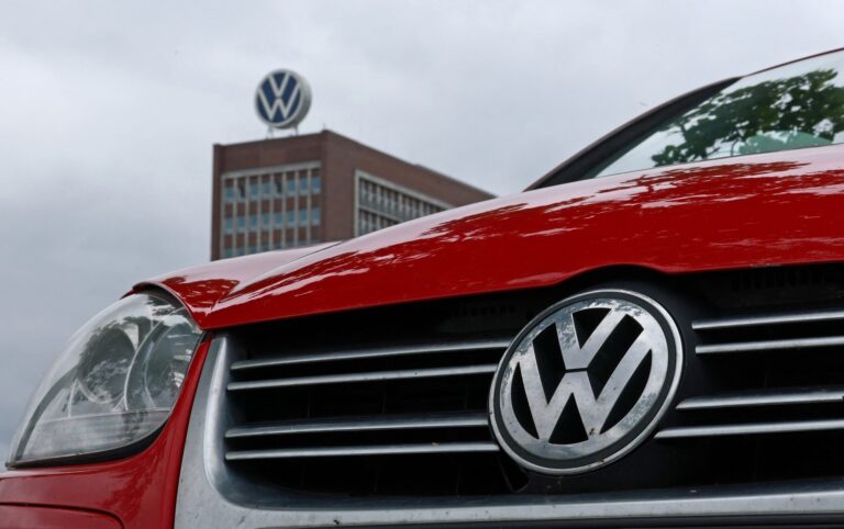 Volkswagen: Στον αέρα έως 140.000 θέσεις εργασίας - Η μεγαλύτερη αναμέτρηση στην ιστορία του γερμανικού κολοσσού