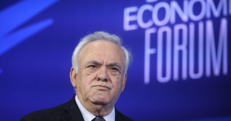 Το «ευχαριστώ» του Γιάννη Δραγασάκη στους γιατρούς μετά το εξιτήριο του από το νοσοκομείο
