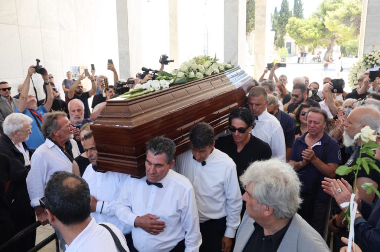 Kηδεία Νίκου Καλογερόπουλου