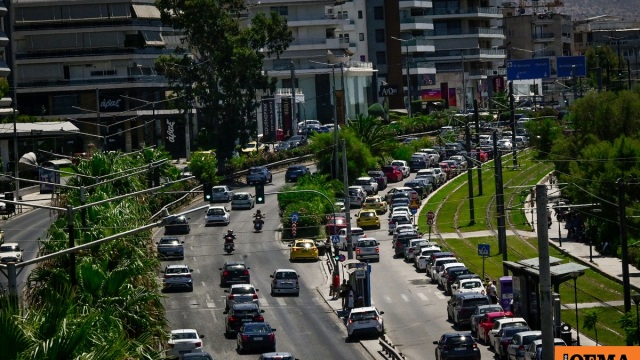Τροχαίο στη Λεωφόρο Ποσειδώνος, καθυστερήσεις στο ρεύμα προς Πειραιά