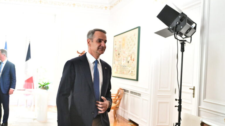 &Kappa;&upsilon;&rho;&iota;ά&kappa;&omicron;&sigmaf; &Mu;&eta;&tau;&sigma;&omicron;&tau;ά&kappa;&eta;&sigmaf;