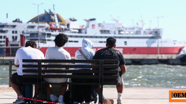 Τουλάχιστον μέχρι τις 16:00 το απαγορευτικό απόπλου από Ραφήνα και Λαύριο λόγω των ισχυρών ανέμων, κανονικά τα δρομολόγια από Πειραιά