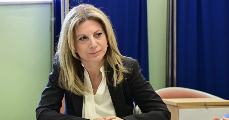 Ελπίδα για τη Δημοκρατία: Βγήκαν ξανά τα μαχαίρια - «Καρυστιανού, Γρατσία και Γαλανός μετέτρεψαν το κίνημα σε φοβικό αρχηγικό κόμμα»