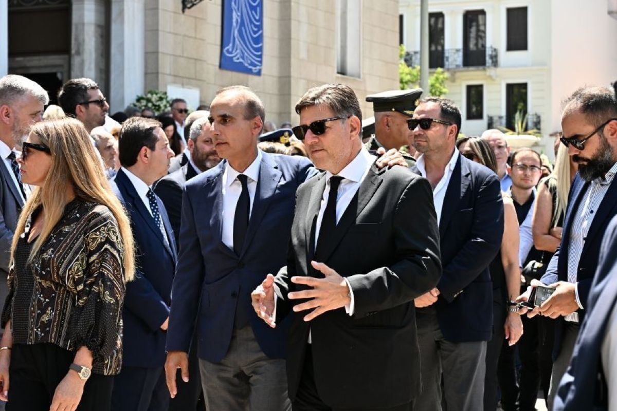 &Mu;&iota;&lambda;&tau;&iota;ά&delta;&eta;&sigmaf; &Beta;&alpha;&rho;&beta;&iota;&tau;&sigma;&iota;ώ&tau;&eta;&sigmaf; &sigma;&tau;&eta;&nu; &kappa;&eta;&delta;&epsilon;ί&alpha; &tau;&omicron;&upsilon; &pi;&alpha;&tau;έ&rho;&alpha; &tau;&omicron;&upsilon;