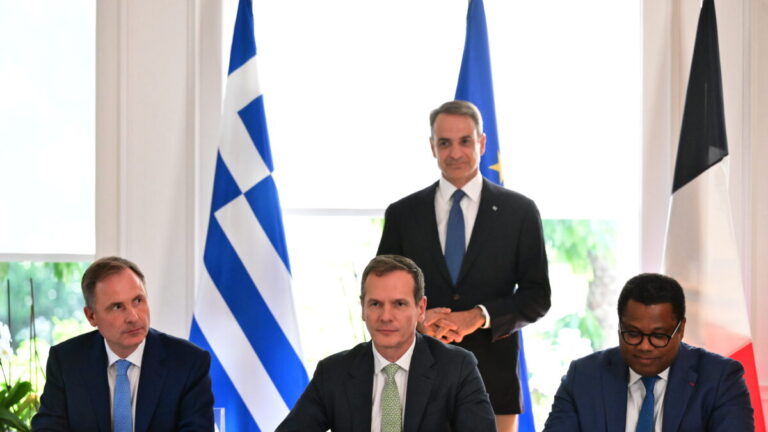 &Mu;&eta;&tau;&sigma;&omicron;&tau;ά&kappa;&eta;&sigmaf;, &upsilon;&pi;&omicron;&gamma;&rho;&alpha;&phi;έ&sigmaf; &gamma;&iota;&alpha; &eta;&lambda;&epsilon;&kappa;&tau;&rho;&iota;&kappa;ή &delta;&iota;&alpha;&sigma;ύ&nu;&delta;&epsilon;&sigma;&eta; &Epsilon;&lambda;&lambda;ά&delta;&alpha;&sigmaf; &ndash; &Kappa;ύ&pi;&rho;&omicron;&upsilon;