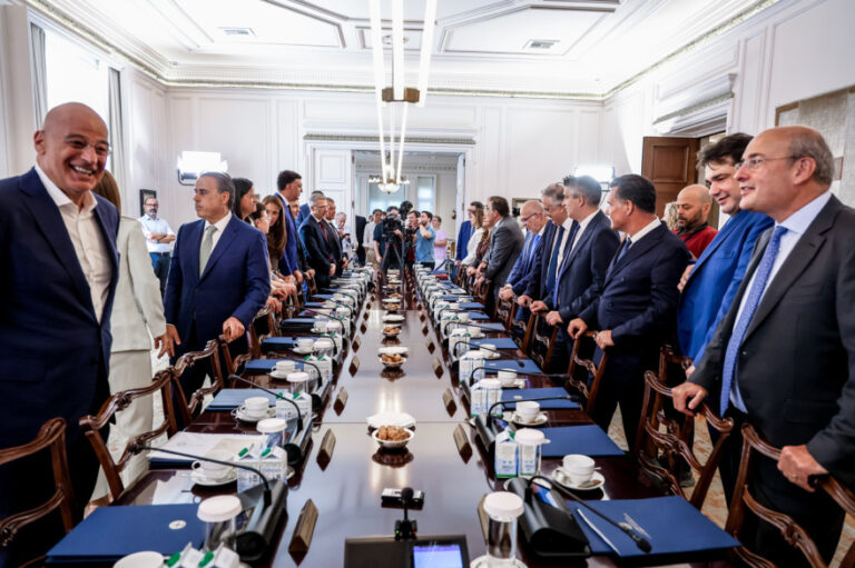 &Mu;&eta;&tau;&sigma;&omicron;&tau;ά&kappa;&eta;&sigmaf; &sigma;&tau;&omicron; &upsilon;&pi;&omicron;&upsilon;&rho;&gamma;&iota;&kappa;ό: &Sigma;&tau;&eta; &Delta;&Epsilon;&Theta; &omicron; &omicron;&delta;&iota;&kappa;ό&sigmaf; &chi;ά&rho;&tau;&eta;&sigmaf; έ&omega;&sigmaf; &tau;&omicron; 2030, &mu;&epsilon; &tau;&eta;&nu; &Tau;&omicron;&upsilon;&rho;&kappa;ί&alpha; &delta;&epsilon;&nu; &sigma;&upsilon;&zeta;&eta;&tau;ά&mu;&epsilon; &tau;ί&pi;&omicron;&tau;&alpha; &pi;έ&rho;&alpha;&nu; &Alpha;&Omicron;&Zeta; &kappa;&alpha;&iota; &upsilon;&phi;&alpha;&lambda;&omicron;&kappa;&rho;&eta;&pi;ί&delta;&alpha;&sigmaf;