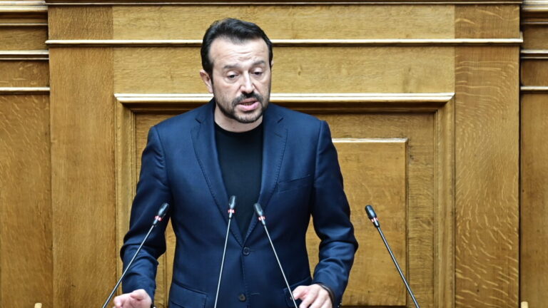 &Omicron; &Nu;ί&kappa;&omicron;&sigmaf; &Pi;&alpha;&pi;&pi;ά&sigmaf;