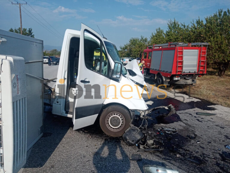 Σέρρες: Βίντεο ντοκουμέντο από το τροχαίο με νεκρούς μητέρα και γιο – Ο οδηγός του φορτηγού κατέγραψε τη σύγκρουση