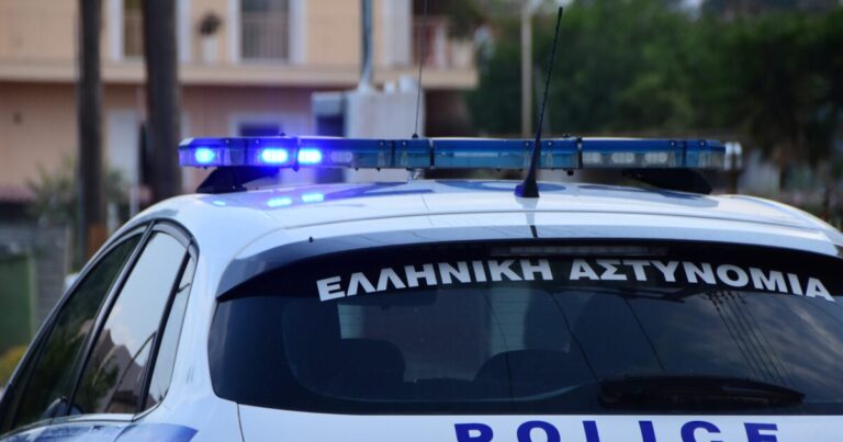 Άγιος Δημήτριος: 23χρονος μαχαίρωσε στη μέση του δρόμου έναν 18χρονο για να τον ληστέψει