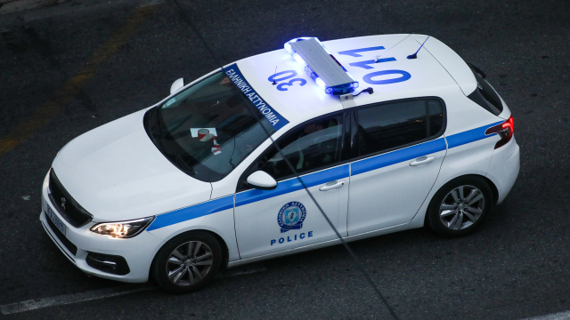 Καλλιθέα: 18χρονος επιτέθηκε με αιχμηρό αντικείμενο στην 19χρονη πρώην σύντροφό του και την τραυμάτισε στο πόδι