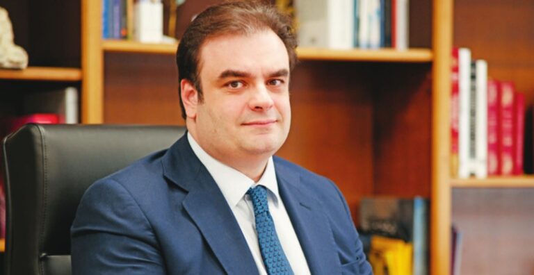 Κυριάκος Πιερρακάκης στη Realnews: Στη ΔΕΘ θα παρουσιάσουμε σχέδιο τετραετίας