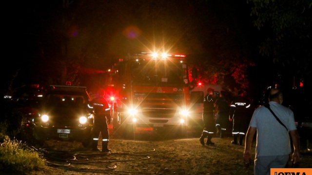 Φωτιά τώρα σε χαμηλή βλάστηση στον Κώστο της Πάρου, επί τόπου η Πυροσβεστική