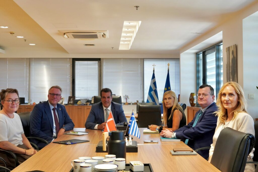 &Sigma;&upsilon;&nu;ά&nu;&tau;&eta;&sigma;&eta; &Pi;&lambda;&epsilon;ύ&rho;&eta; &mu;&epsilon; &tau;&omicron;&nu; &Delta;&alpha;&nu;ό &upsilon;&pi;&omicron;&upsilon;&rho;&gamma;ό &Mu;&epsilon;&tau;&alpha;&nu;ά&sigma;&tau;&epsilon;&upsilon;&sigma;&eta;&sigmaf;, &sigma;&tau;&omicron; &epsilon;&pi;ί&kappa;&epsilon;&nu;&tau;&rho;&omicron; &tau;&alpha; Return Hubs