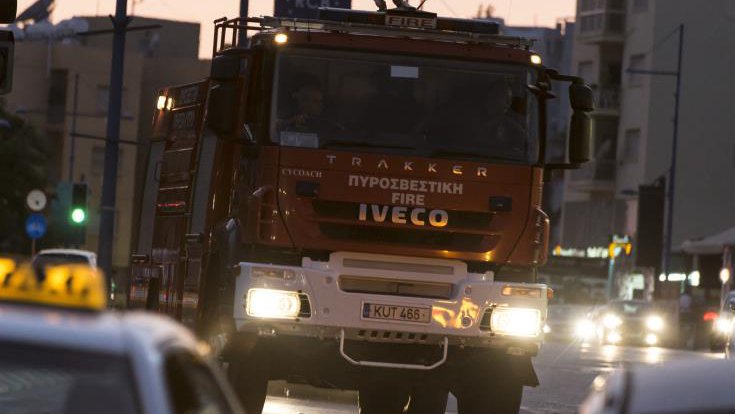 Πυρκαγιά σε κατάστημα ρούχων στη Λεμεσό. Βλέπουν εμπρησμό