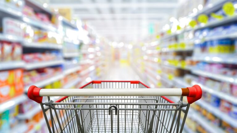 Υπουργείο Ανάπτυξης: Μέση μείωση τιμών 7% σε 850 κωδικούς - Έμφαση σε σχολικά είδη