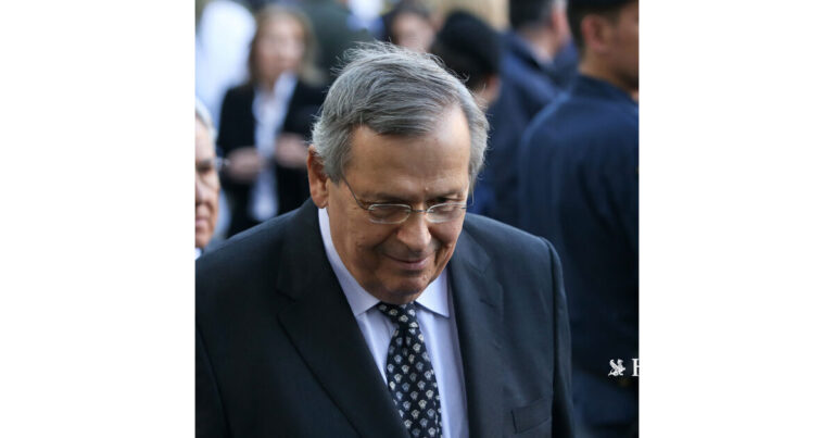 Στέφανος Μάνος (1939 – 2026): Το υπόδειγμα της ωμής αλήθειας