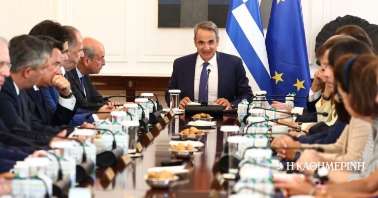 Μητσοτάκης στο υπουργικό: Με την Τουρκία δεν συζητάμε τίποτα πέραν ΑΟΖ και υφαλοκρηπίδας