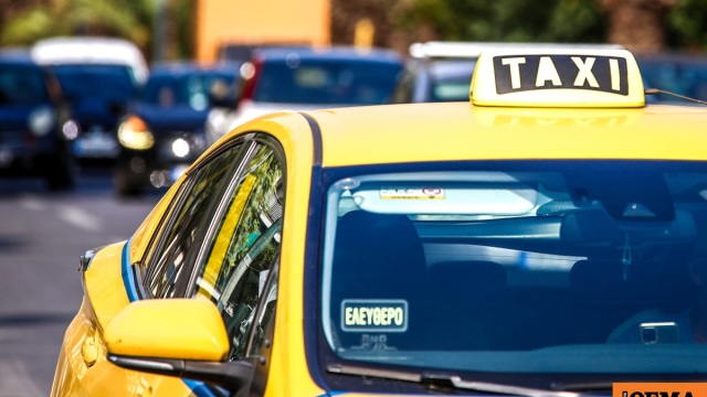 Συνελήφθη 36χρονος στα ΚΤΕΛ Κηφισού που οδηγούσε ταξί χωρίς δίπλωμα και χρέωνε παράνομα διπλή ταρίφα