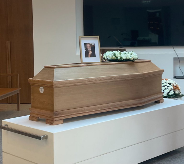 Στο Αποτεφρωτήριο Ριτσώνας το τελευταίο «αντίο» στον Κωνσταντίνο Τσουκαλά