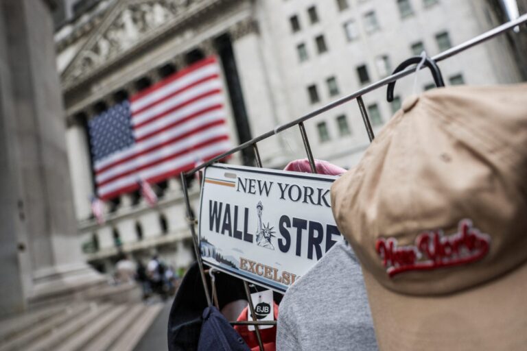 Νέα ιστορικά υψηλά για S&P 500 και Dow Jones στη Wall Street